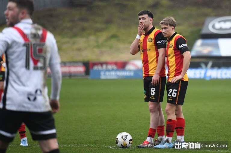 西汉姆联,惊险击败曼,城晋级杯赛,广州马会,赛程安排,赛马赛事,马匹资料,会员服务